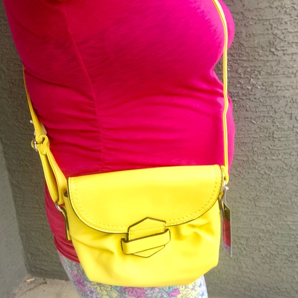 Hello Sunshine Crossbody Bag - Picture 5 of 6